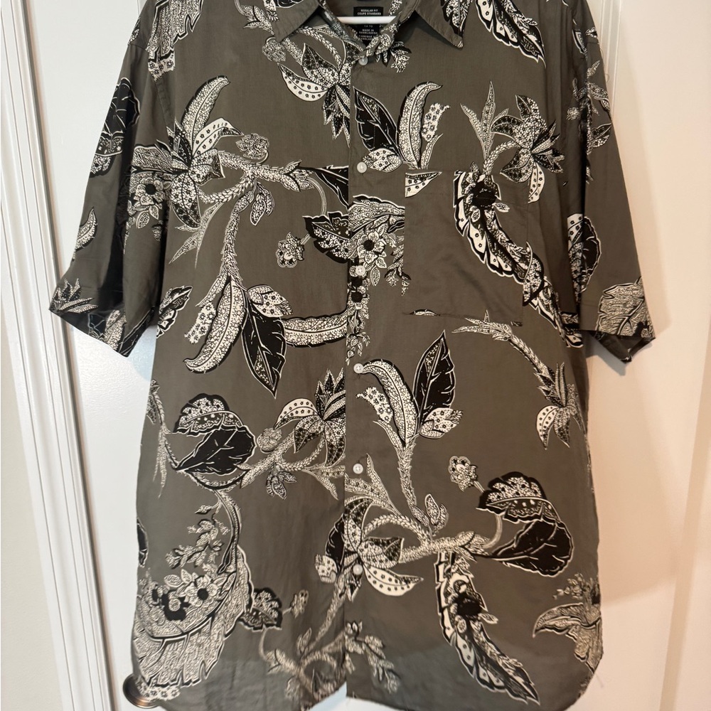 H&M Floral Casual Button Down Shirt